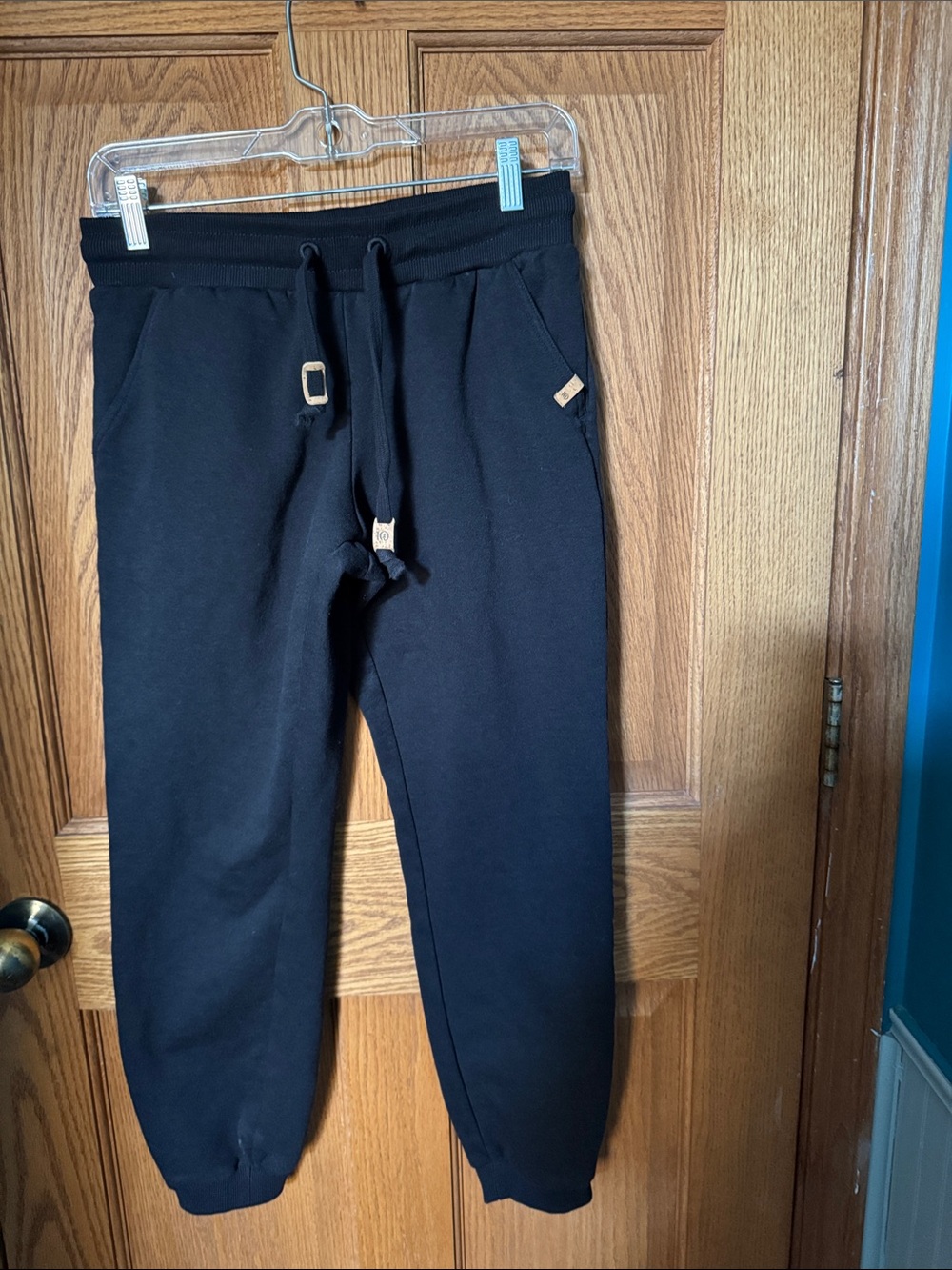 Tentree Women’s fleece Black Jogger Pants with Drawstring